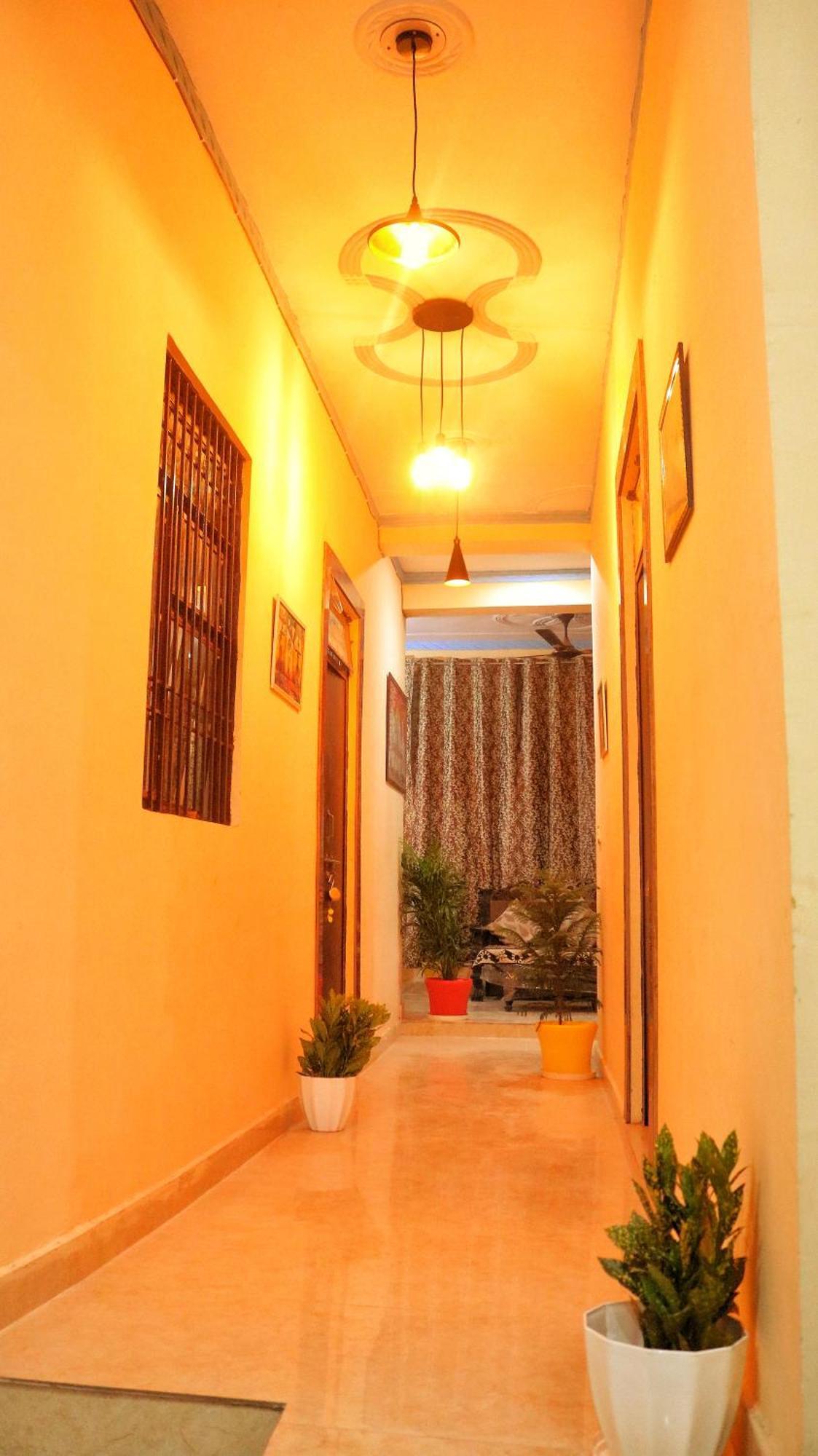 The Blessings Home Stay Агра Экстерьер фото